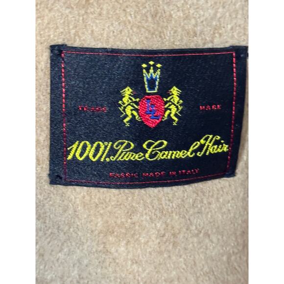 Larry Levine · Camel Hair Coat · Natural Tan/Camel · Size 4· Single Breasted - Picture 6 of 8